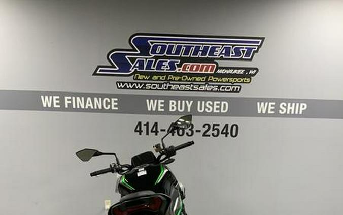 2025 Kawasaki Z900 SE ABS