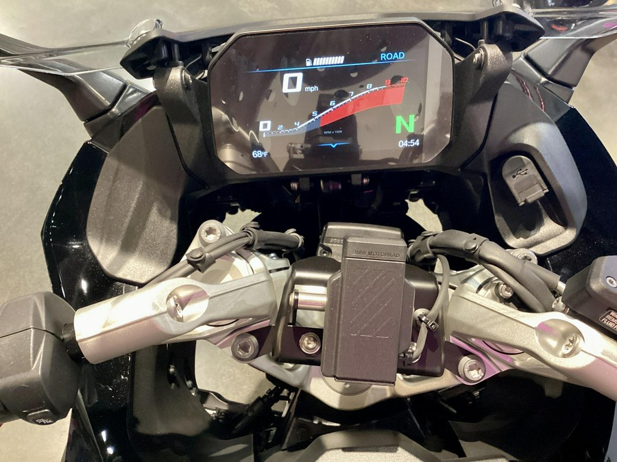 2026 BMW R 1300 RS