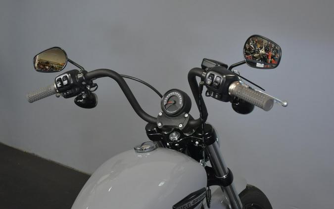 2026 Harley-Davidson Street Bob Dark Billiard Gray Chrome Cast Wheels