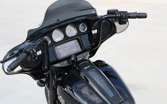 2021 Harley-Davidson Street Glide FLHXS - Special