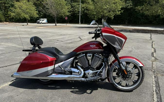 2015 Victory Magnum® Base