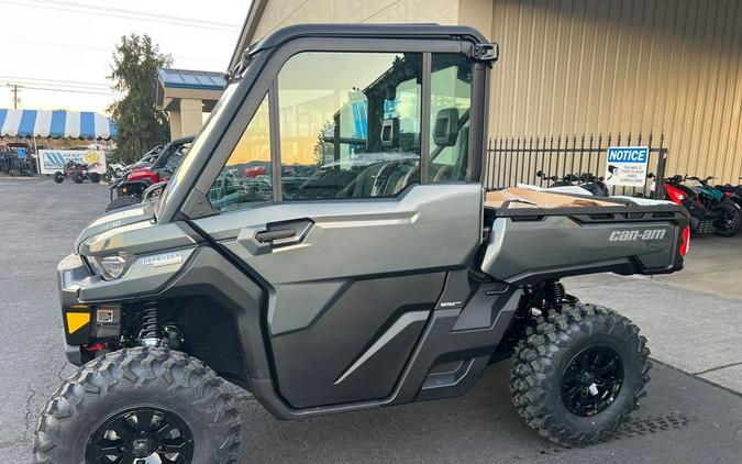 2024 Can-Am® Defender Limited HD10