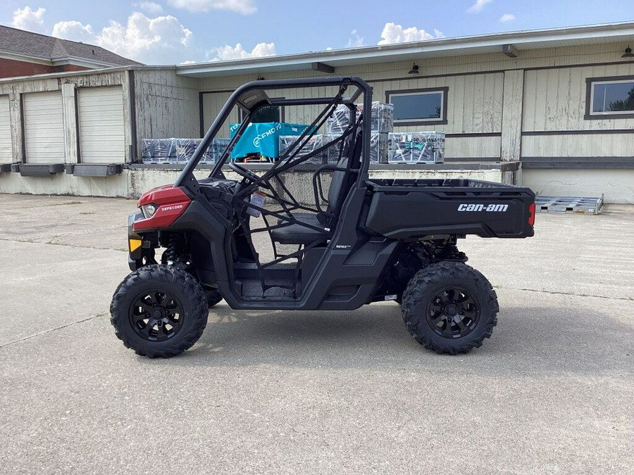 2024 Can-Am™ Defender DPS HD10