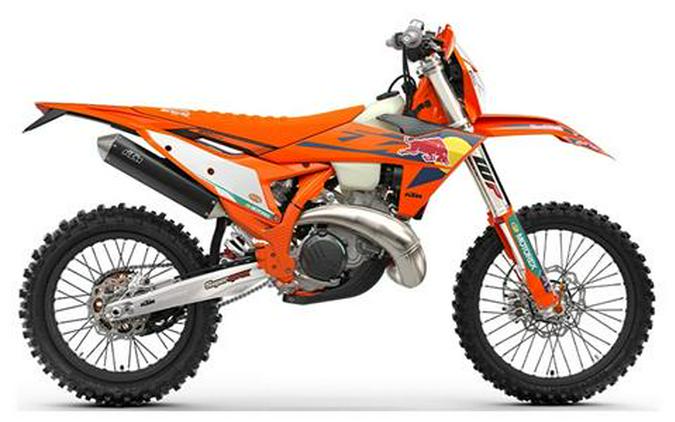 FIRST LOOK! KTM INTRODUCES 2024 KTM 300XC-W HARD-ENDURO MODEL