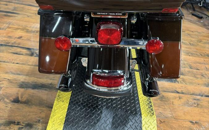 2011 Harley-Davidson® Electra Glide® Ultra Classic® DK/LT ROOT BEER