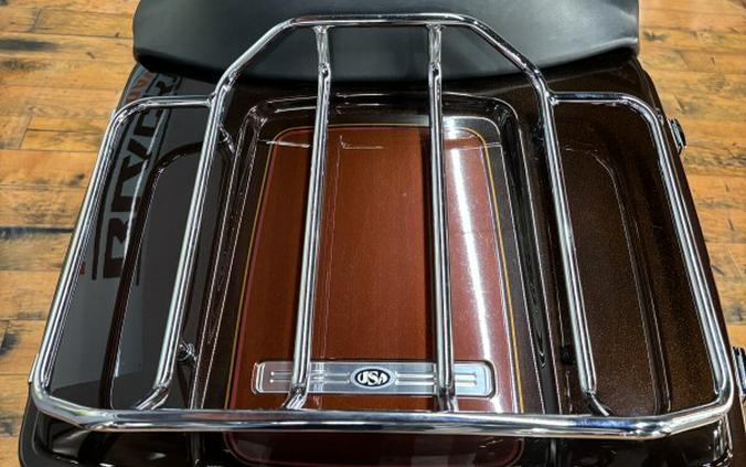 2011 Harley-Davidson® Electra Glide® Ultra Classic® DK/LT ROOT BEER