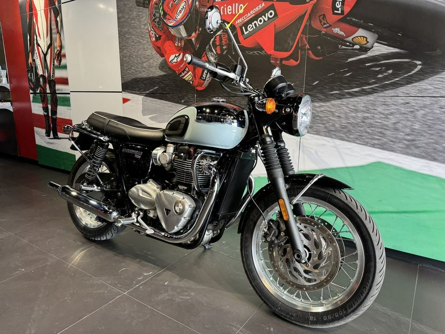 2023 Triumph Bonneville T120 Chrome Edition Meriden Blue