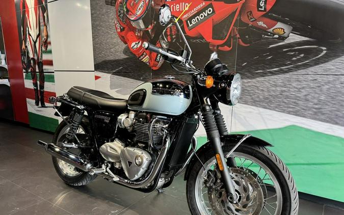 2023 Triumph Bonneville T120 Chrome Edition Meriden Blue