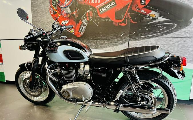 2023 Triumph Bonneville T120 Chrome Edition Meriden Blue