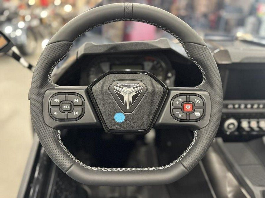 2026 Polaris Slingshot® R Manual