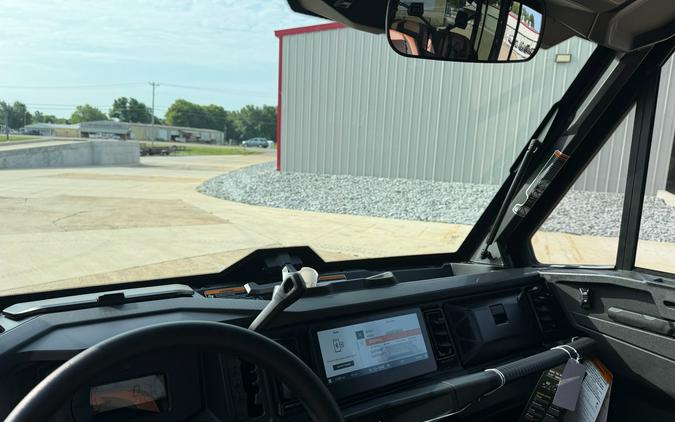 2026 Can-Am Defender MAX Lone Star CAB HD11