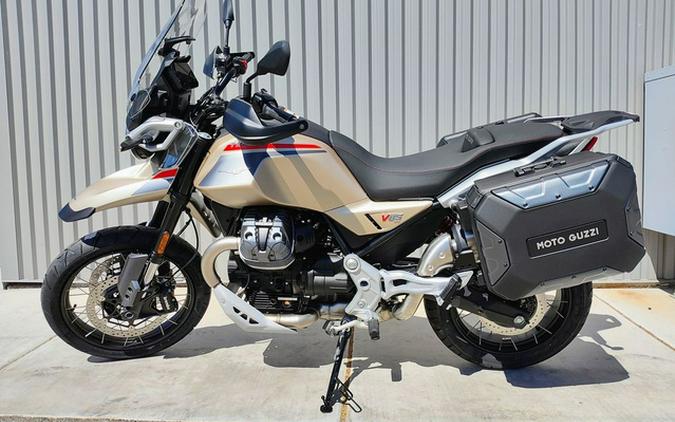 2025 Moto Guzzi V85 TT Travel