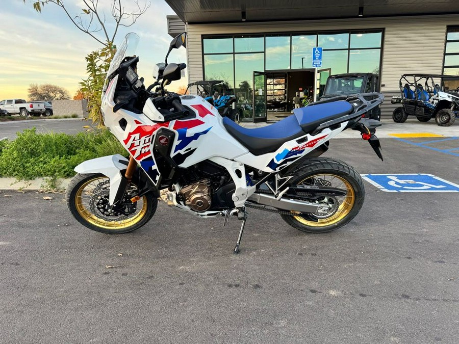 2025 Africa Twin Adventure Sports ES DCT - Honda