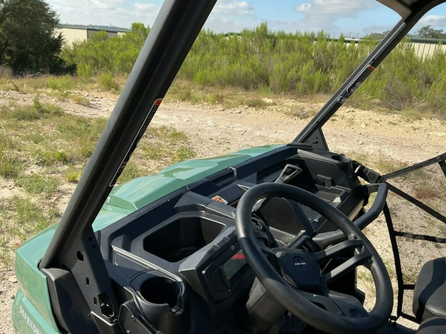 2026 Can-Am Defender HD7