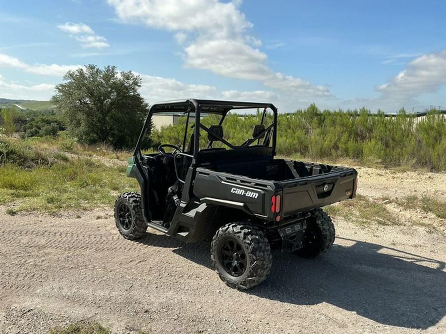 2026 Can-Am Defender HD7