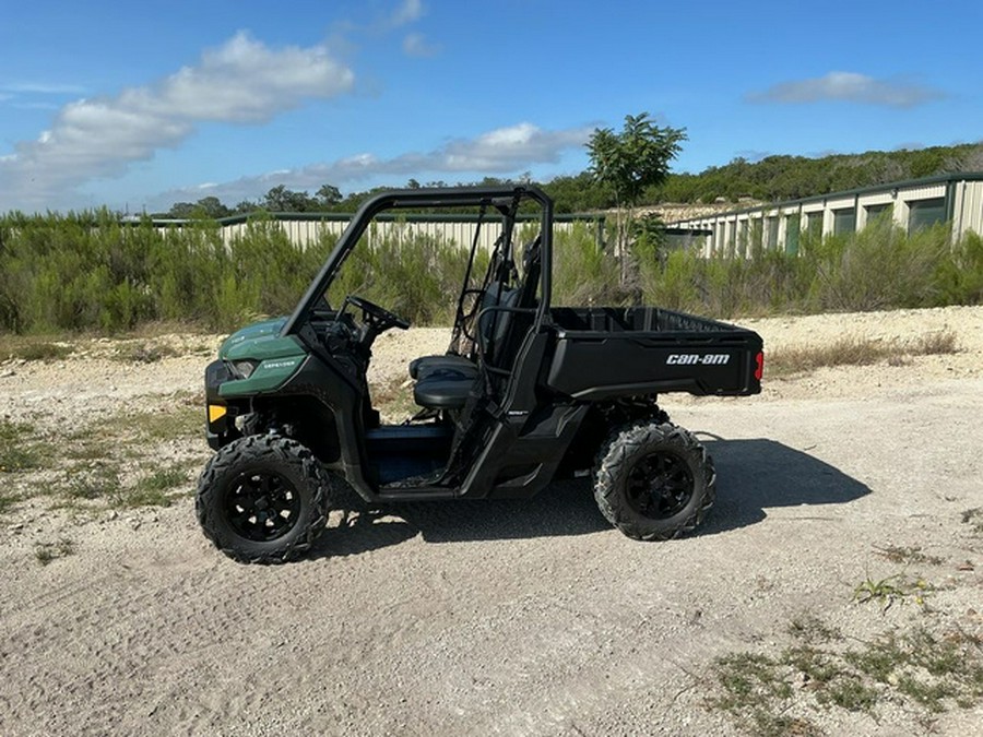 2026 Can-Am Defender HD7