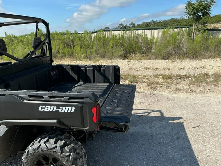2026 Can-Am Defender HD7