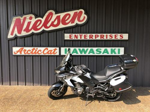 2019 Kawasaki Versys 1000 SE LT+ Review (19 Fast Facts)