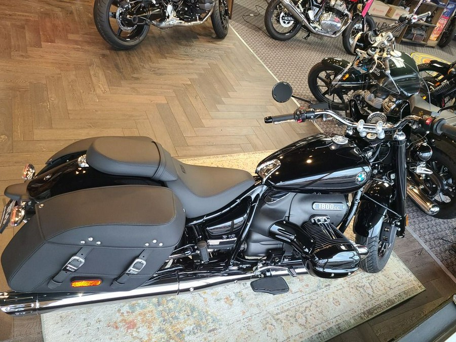 2023 BMW R 18 Classic Black Storm Metallic