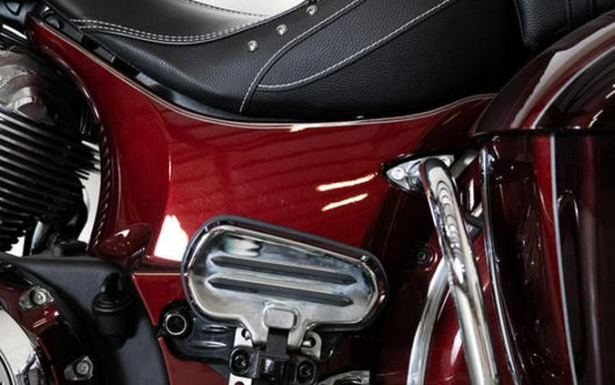 2022 Indian Motorcycle® Springfield® Maroon Metallic/Crimson Metallic