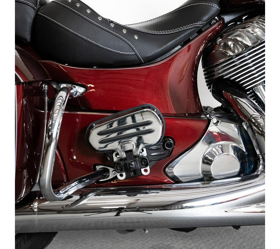 2022 Indian Motorcycle® Springfield® Maroon Metallic/Crimson Metallic