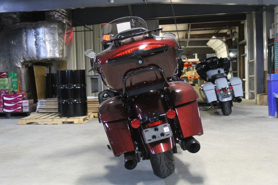 2024 Indian Motorcycle® Roadmaster® Dark Horse® with PowerBand Audio Package