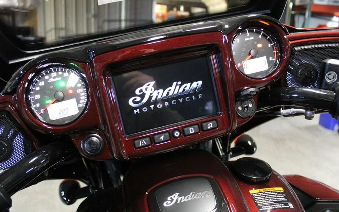 2024 Indian Motorcycle® Roadmaster® Dark Horse® with PowerBand Audio Package