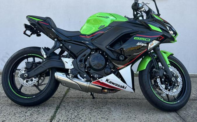 2022 Kawasaki Ninja® 650 KRT Edition