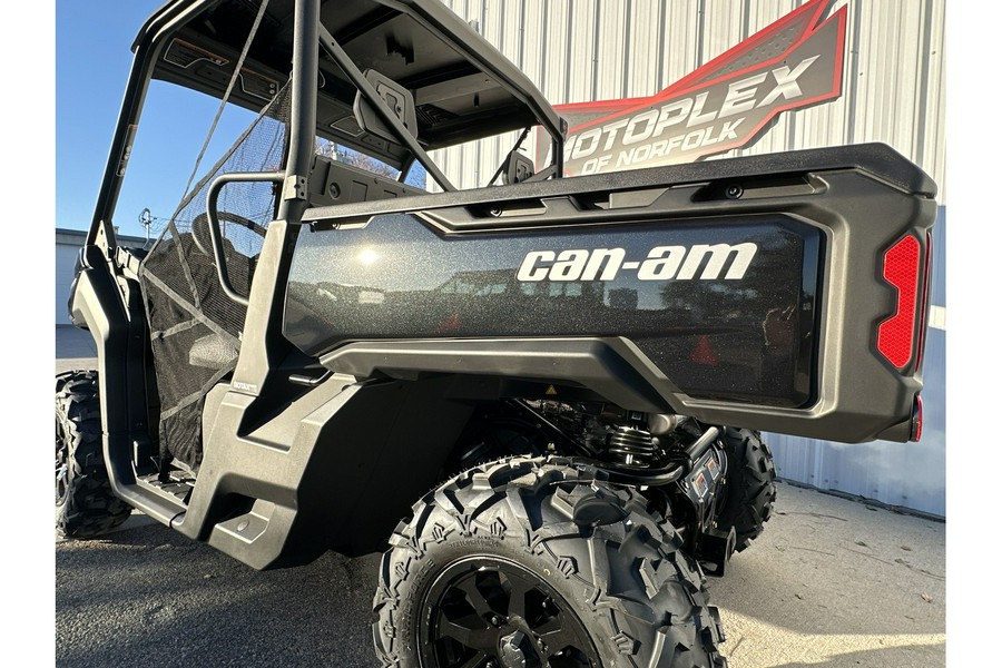 2024 Can-Am DEFENDER XT HD9