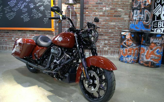 2024 Harley-Davidson Road King Special Red Rock