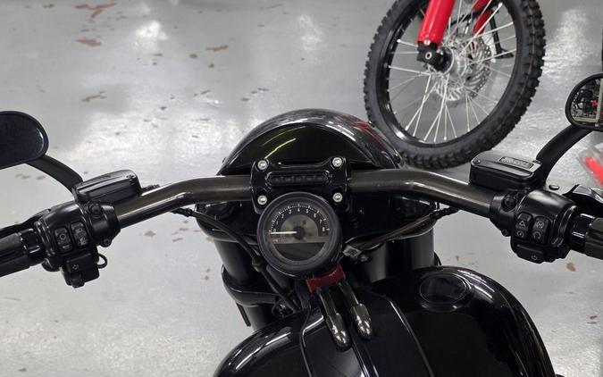 2017 Harley-Davidson Softail® CVO™ Pro Street Breakout®