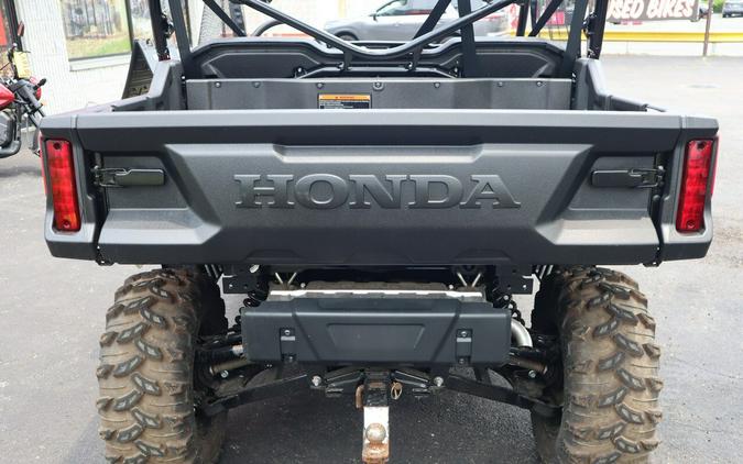 2025 Honda Pioneer 1000 Deluxe