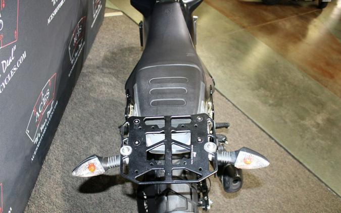 2023 Husqvarna Svartpilen 401