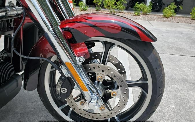 FLHTCUTGSE 2022 CVO™ Tri Glide® Only 600 miles!! - CERTIFIED PREOWNED HARLEY DAVIDSON!!