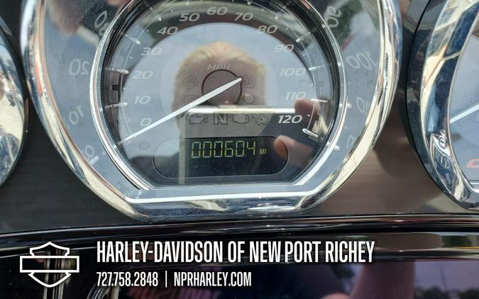 FLHTCUTGSE 2022 CVO™ Tri Glide® Only 600 miles!! - CERTIFIED PREOWNED HARLEY DAVIDSON!!