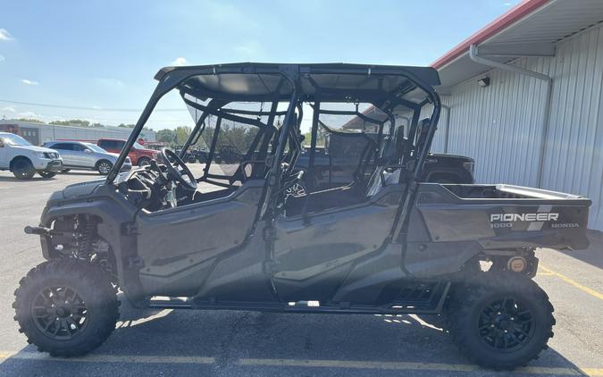 2025 HONDA PIONEER 1000-6 DELUXE CREW