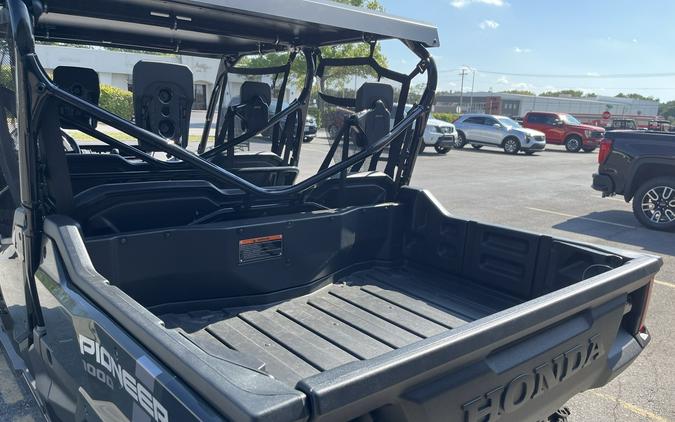 2025 HONDA PIONEER 1000-6 DELUXE CREW