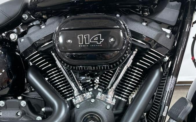 2023 Harley-Davidson® Heritage Classic Vivid Black