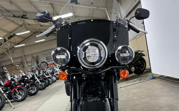 2023 Harley-Davidson® Heritage Classic Vivid Black