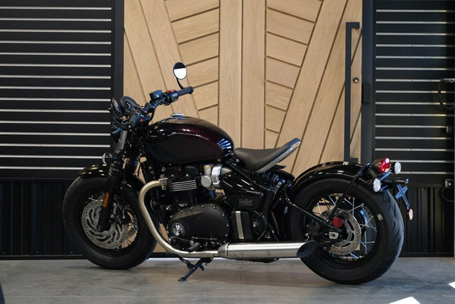 2024 Triumph Bonneville Bobber Stealth Edition PHANTOM PURPLESILVER PURPLE