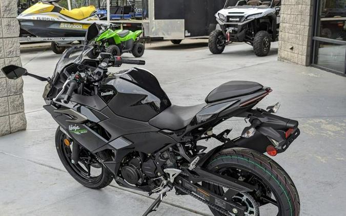 2024 Kawasaki Ninja® 500