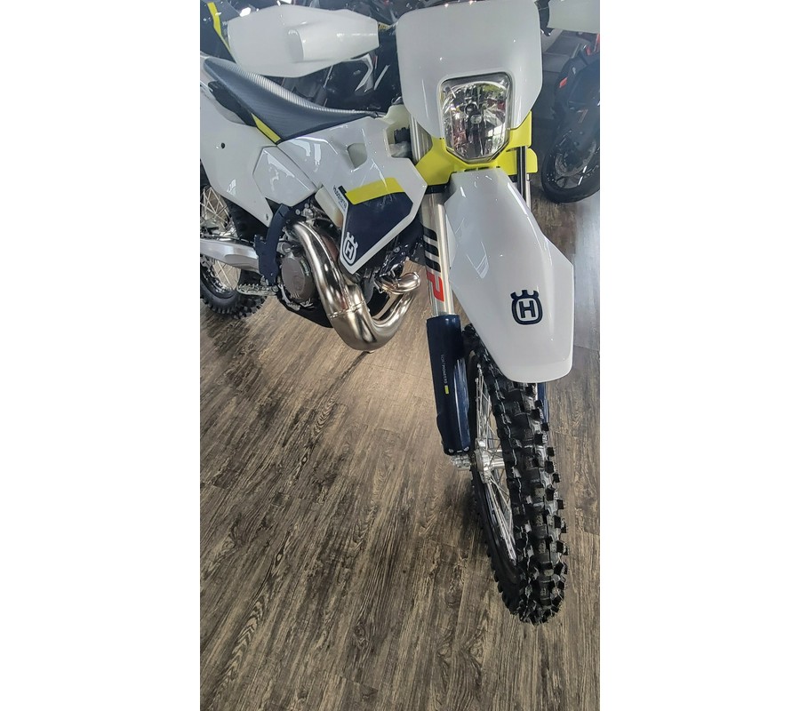 2025 Husqvarna TE 300