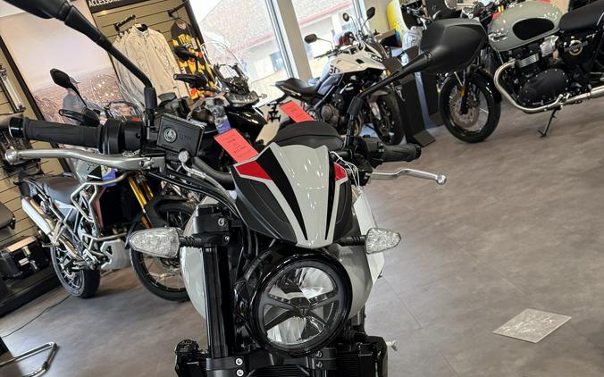 2026 Triumph Trident 800