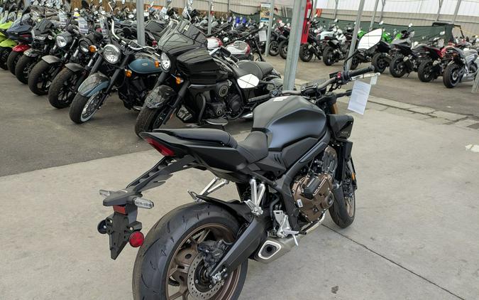 2026 Honda CB650R E-Clutch