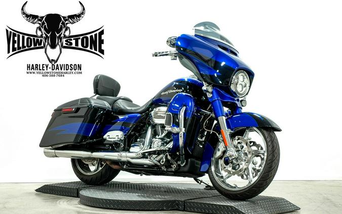 2017 Harley-Davidson® CVO™ Street Glide® Candy Cobalt/Indigo Ink with Mirror Chrome Aggressor Wheels
