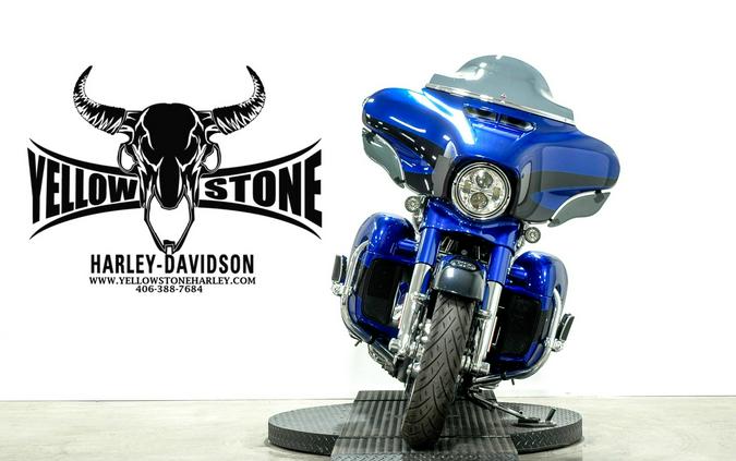 2017 Harley-Davidson® CVO™ Street Glide® Candy Cobalt/Indigo Ink with Mirror Chrome Aggressor Wheels