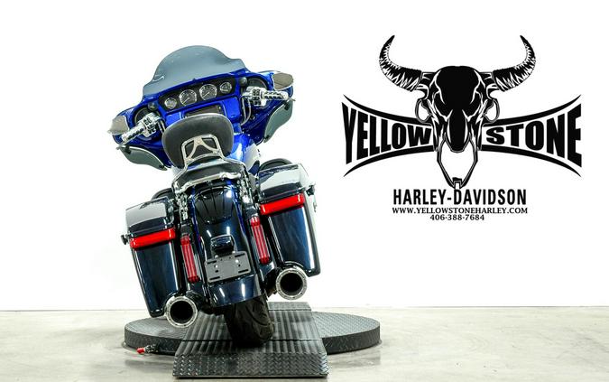 2017 Harley-Davidson® CVO™ Street Glide® Candy Cobalt/Indigo Ink with Mirror Chrome Aggressor Wheels