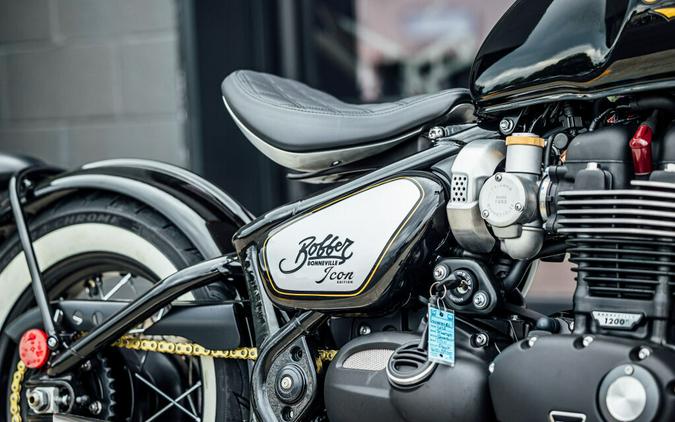 2025 Triumph Bonneville T120 Black