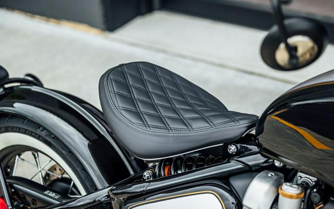 2025 Triumph Bonneville T120 Black