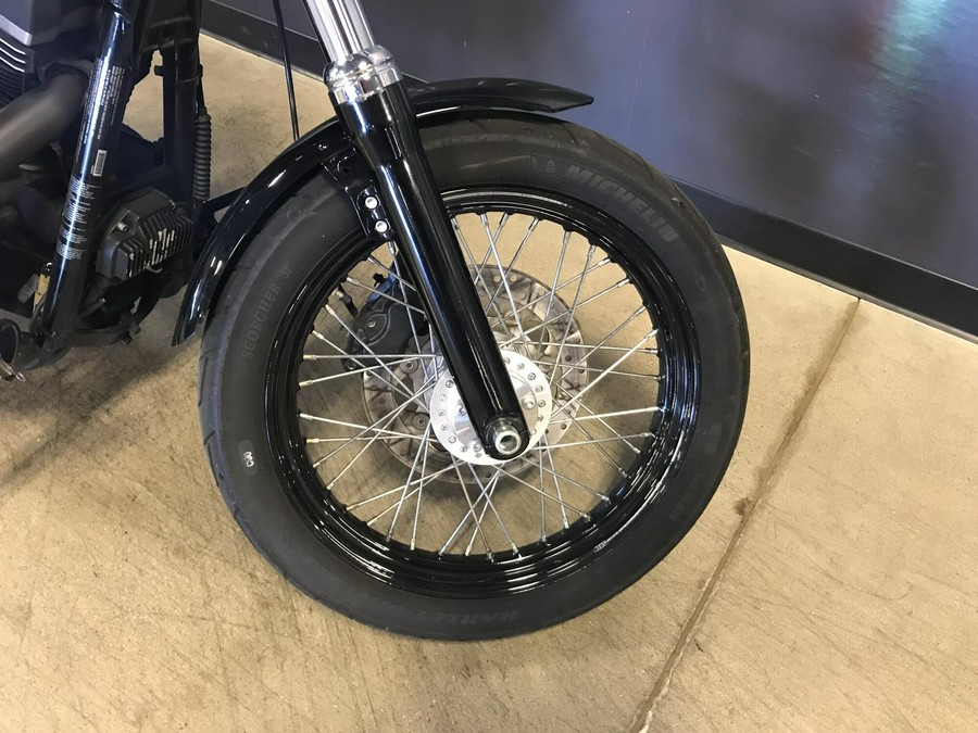2015 Harley-Davidson Street Bob FXDB